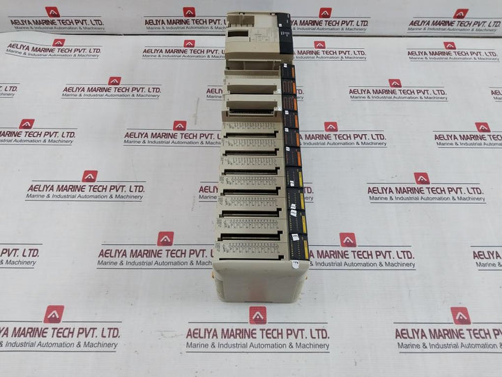 Omron Cqm1-pa203 Plc Power Supply Module 24V Dc 10 Ma 16 Points
