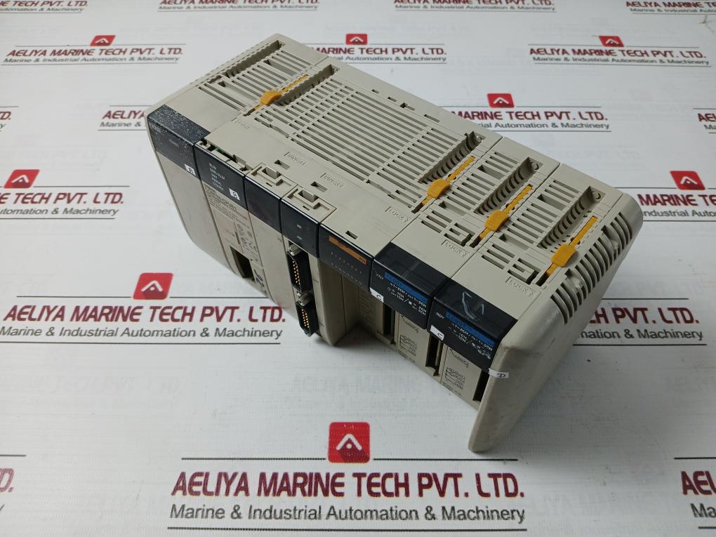 Omron Cqm1-pa203 Plc Power Supply Unit 100-240V Ac 50/60Hz 60Va 94V-0