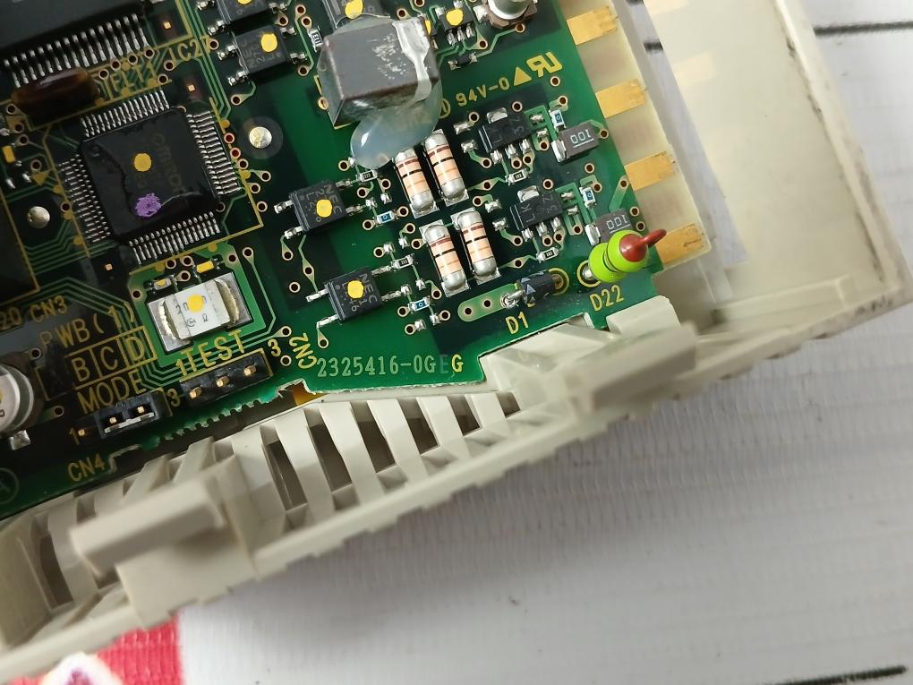 Omron Cqm1-pa203 Plc Power Supply Unit 100-240V Ac 50/60Hz 60Va 94V-0