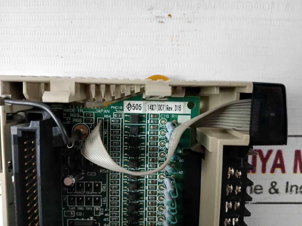 Omron Cqm1-pa203 Plc Power Supply Unit Cqm1-cpu41-ev1 100-240Vac 50/60Hz 60Va