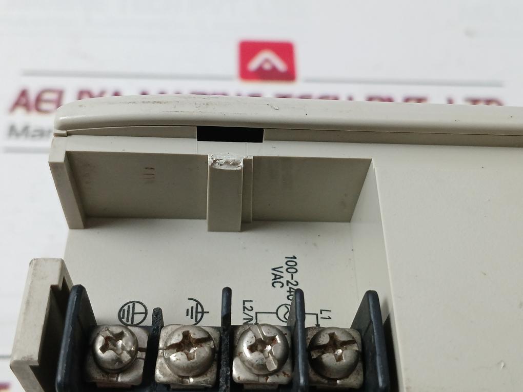 Omron Cqm1-pa203 Plc, Power Supply Module 50/60Hz 3.6A