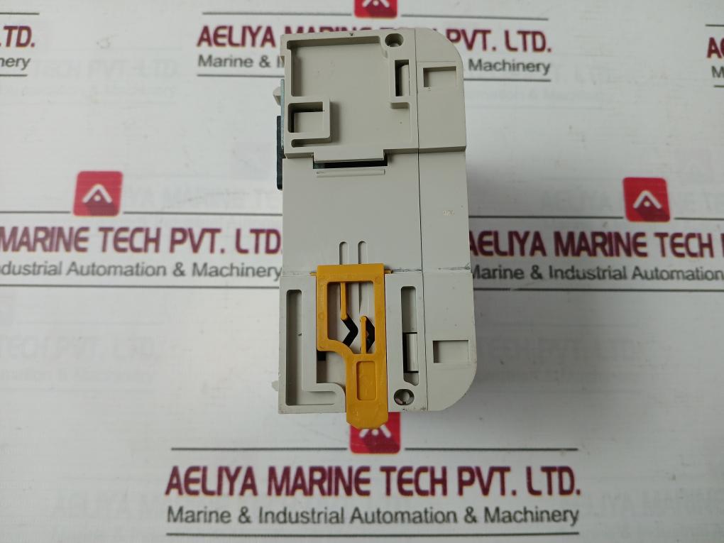 Omron Cqm1-pa203 Plc, Power Supply Module 50/60Hz 3.6A