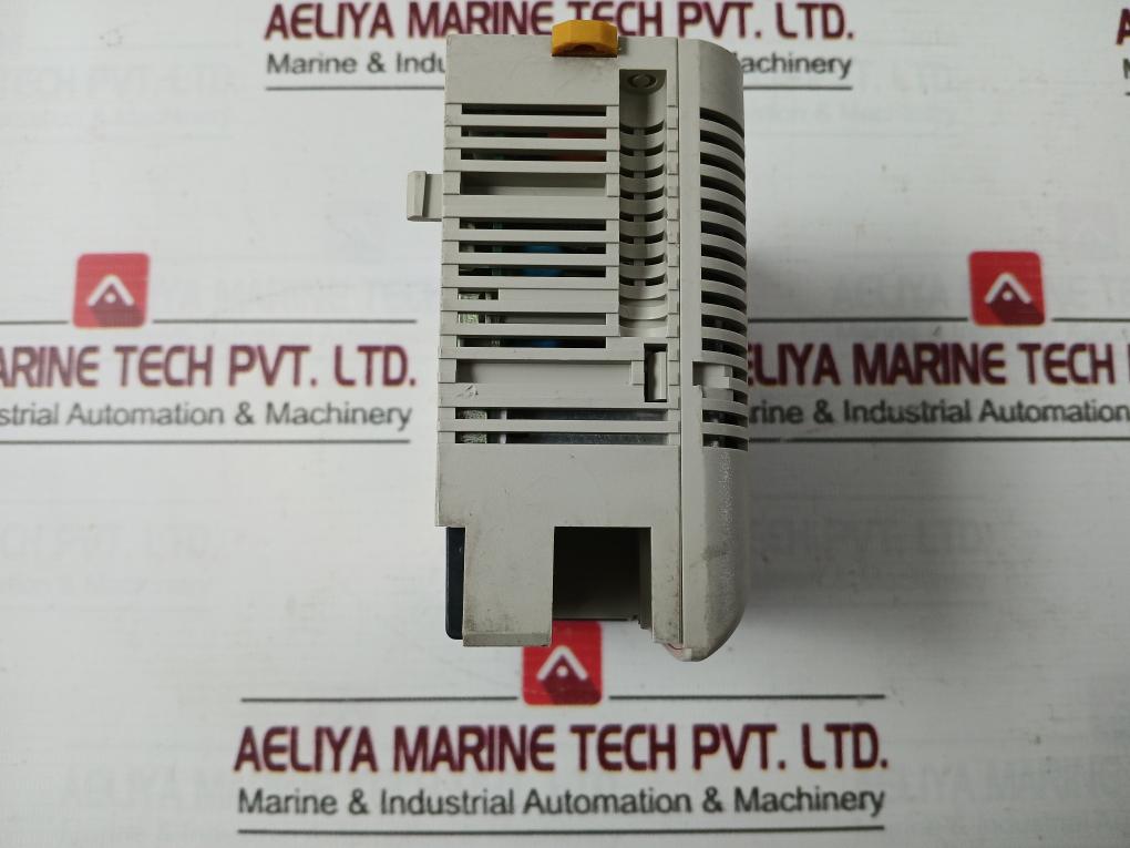 Omron Cqm1-pa203 Plc, Power Supply Module 50/60Hz 3.6A