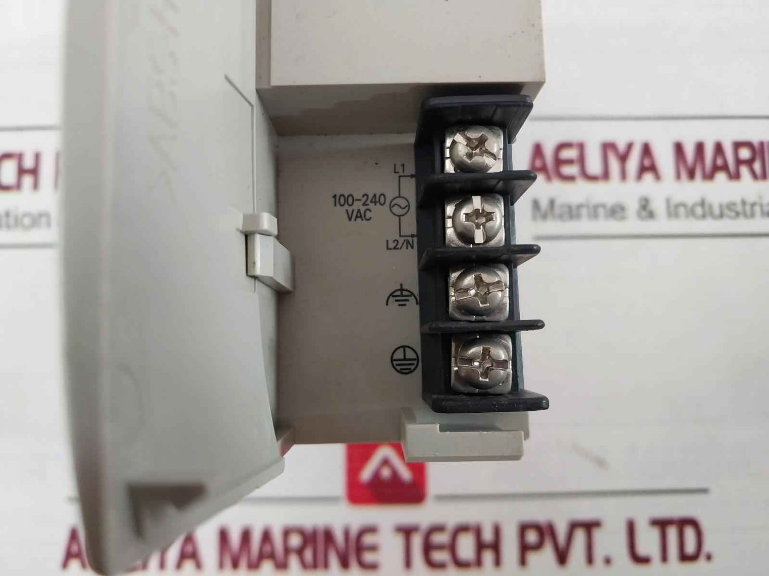 Omron Cqm1-pa203 Power Supply Unit 5V Dc 3.6A