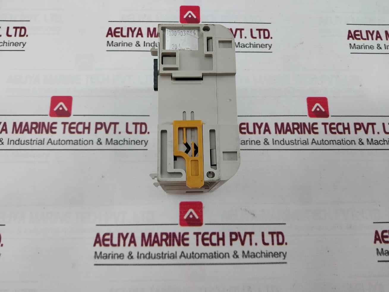 Omron Cqm1-pa203 Power Supply Unit 5V Dc 3.6A