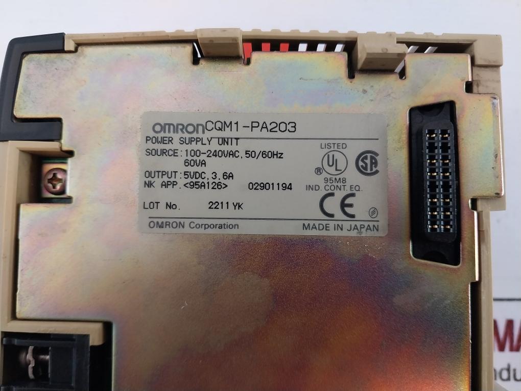 Omron Cqm1-pa203 Programmable Controller 100-240vac 50/60hz