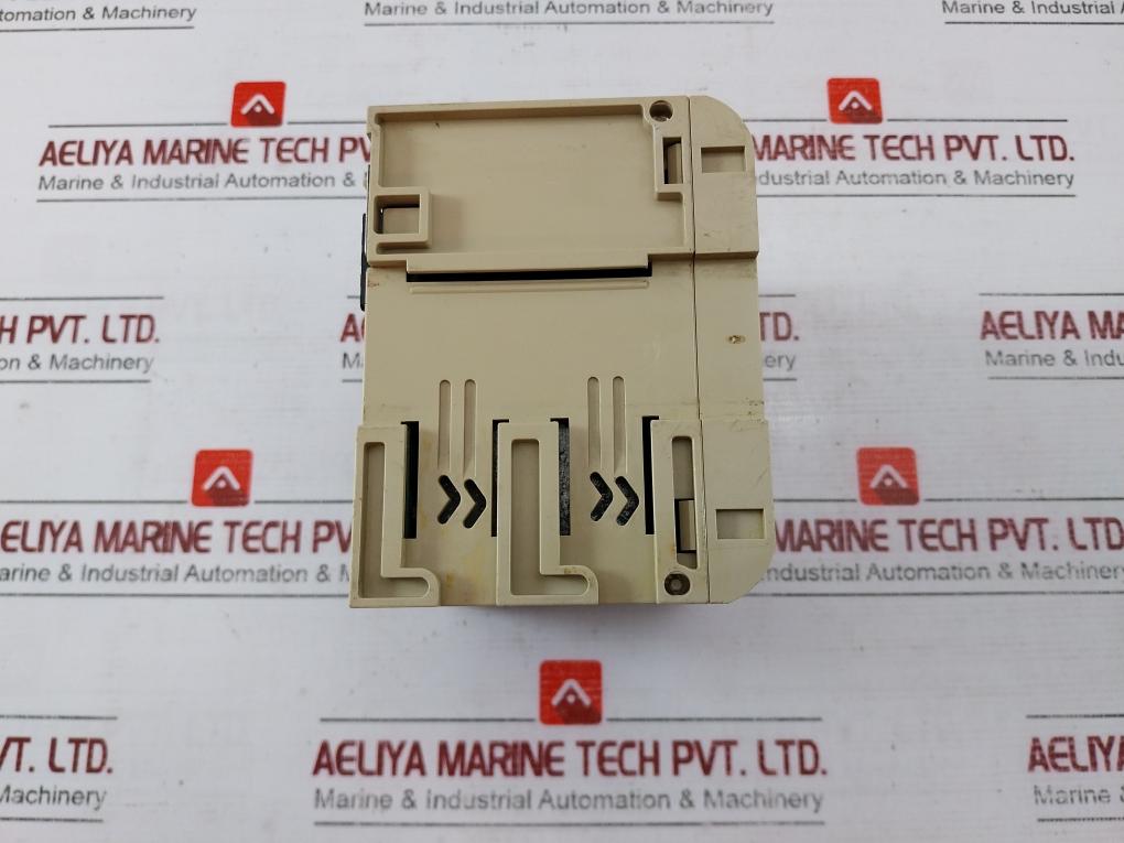 Omron Cqm1-pa206 Power Supply Unit 100-240vac 50/60hz 120va