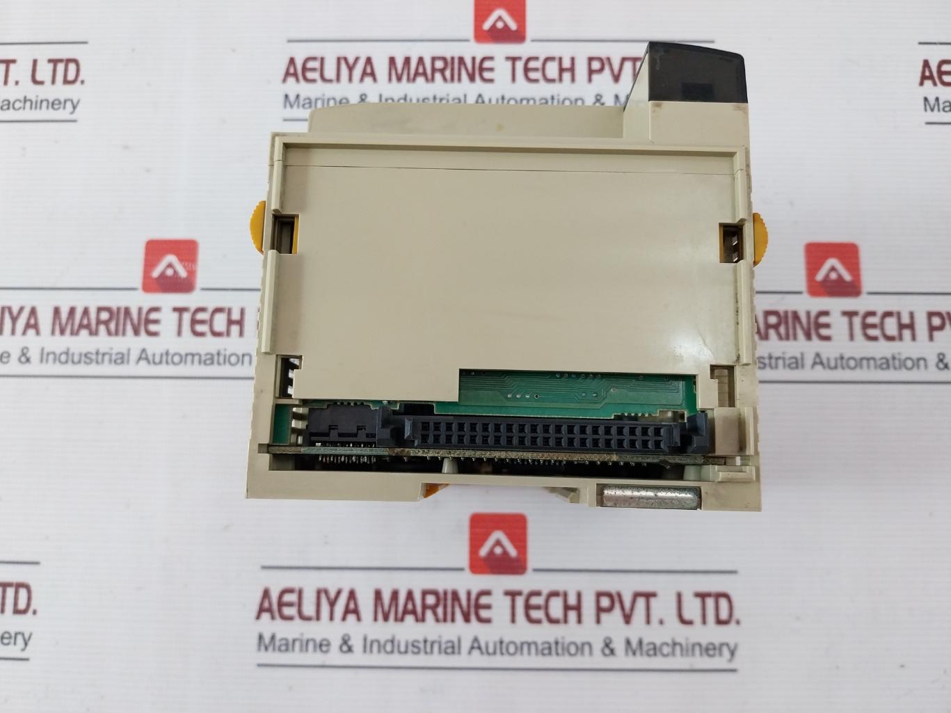 Omron Cqm1-pa206 Switching Power Supply 100-240Vac 50/60Hz 120Va Oc222 Tpb-h