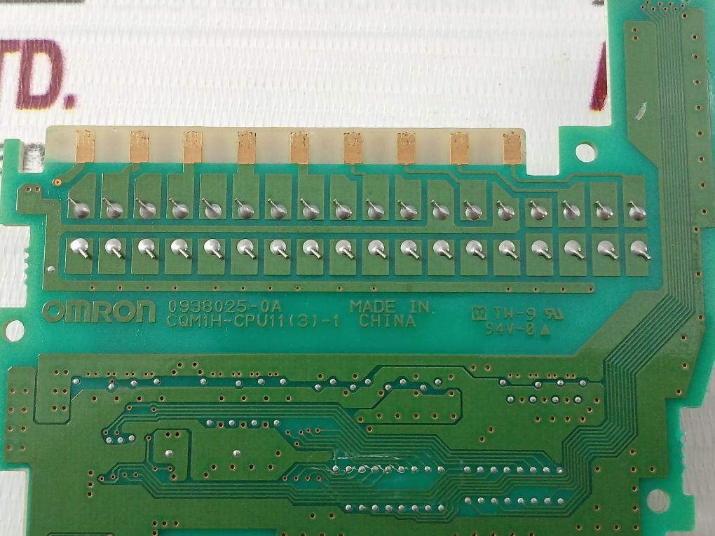 Omron Cqm1H-cpu11 (3)-1 Programmable Logic Controller 94V-0