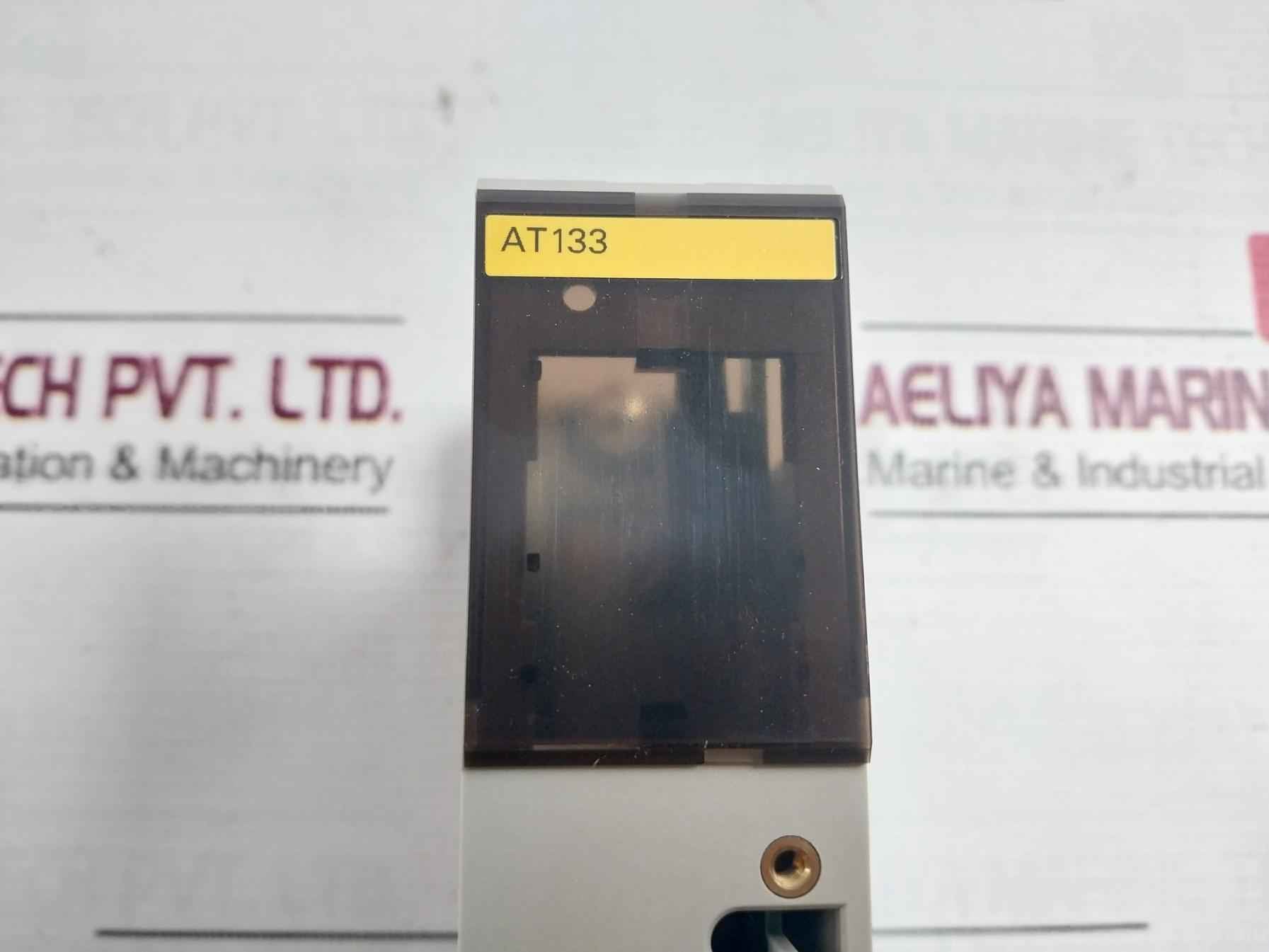 Omron Cs1W-at133 Terminal Block Conversion Unit Cs1W-at 24Vdc 120Vac 250Vac