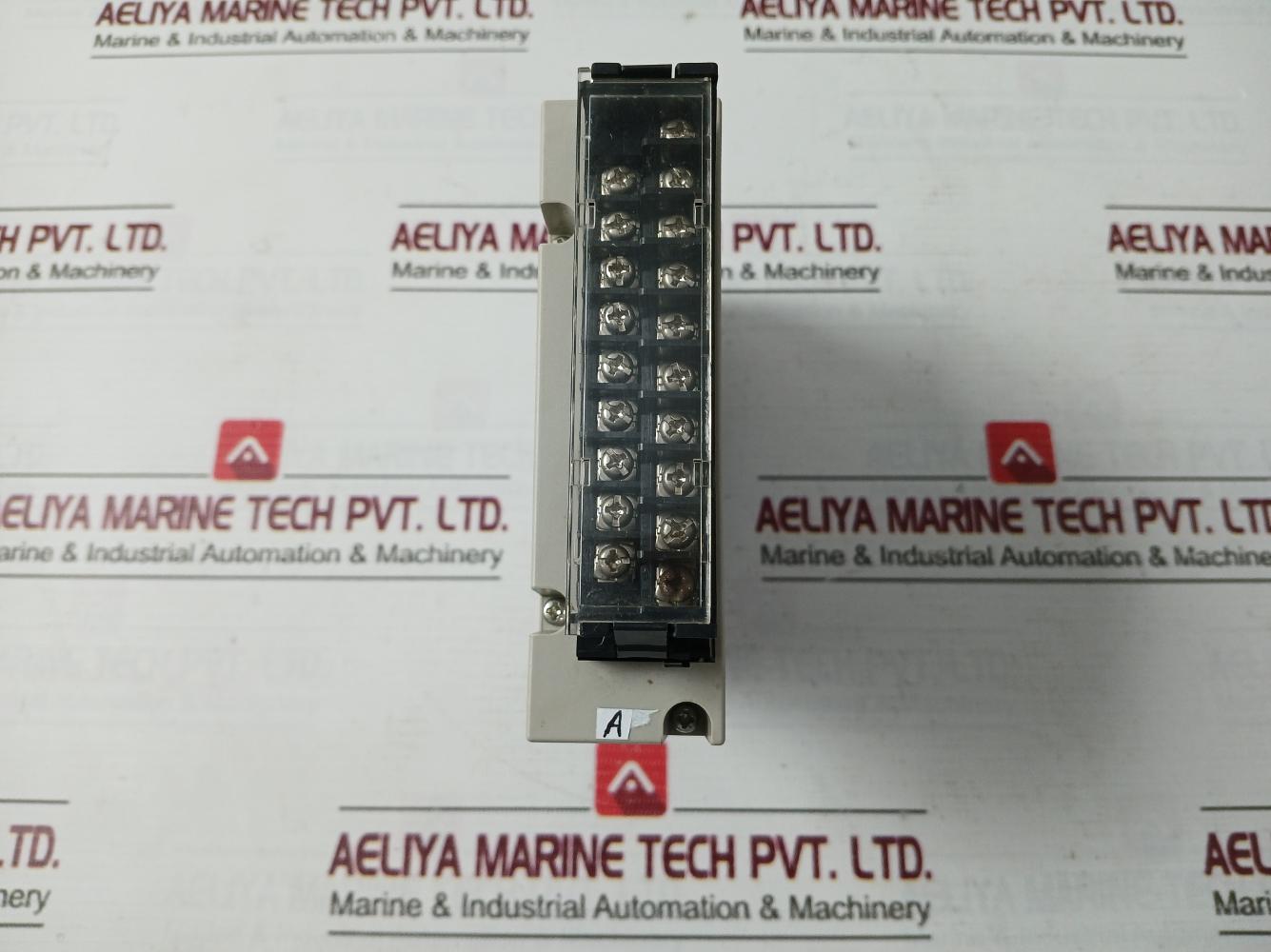 Omron Cs1W-at211 Plc I/O Module C200H-bc-v Oc211, Slk21, Cs1G-cpu44H 24Vdc 50W