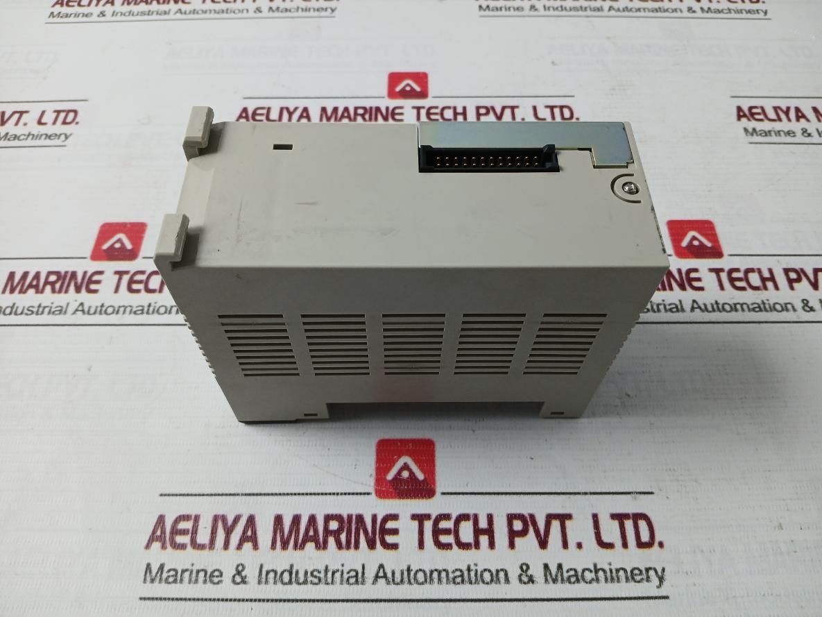 Omron Cs1W-at211 Plc I/O Module Oc211, Id211, Cs1W-bi103 C200Hw-pd024 24Vdc 50W