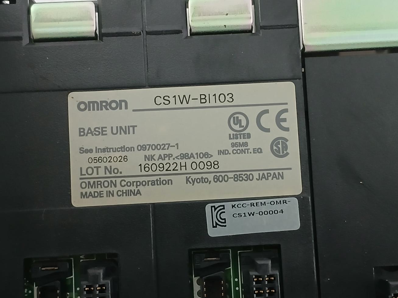 Omron Cs1W-at211 Plc I/O Module Oc211, Id211, Cs1W-bi103 C200Hw-pd024 24Vdc 50W