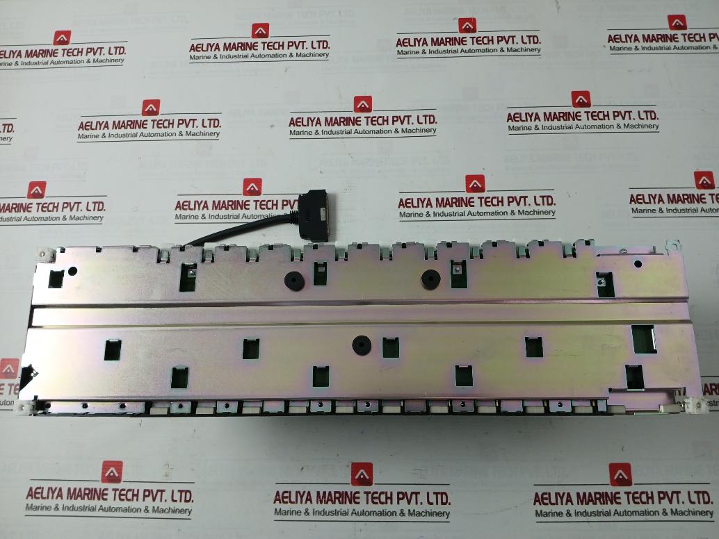 Omron Cs1W-at211 Plc I/O Module With Cable Cs1W-cn313 24Vdc 50W 250V Ac