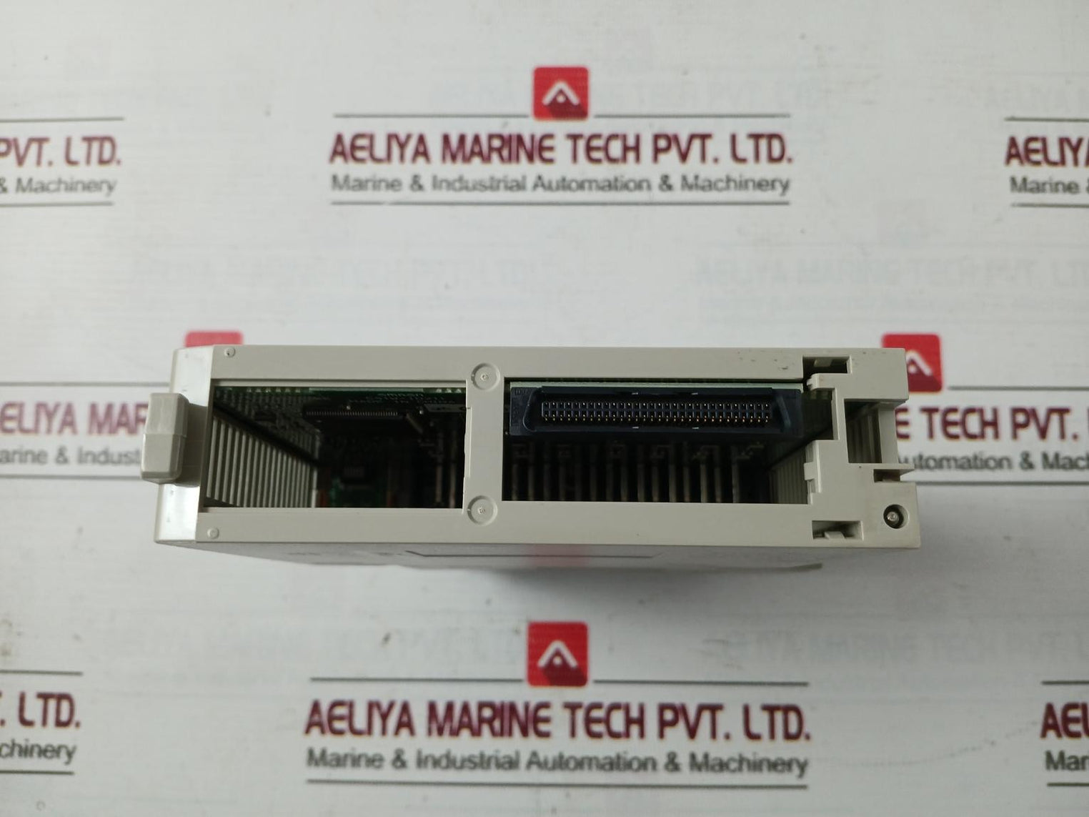 Omron Cs1W-at211 Terminal Adapter Plc Unit C200H-bc-v C200Hw-pd024 24Vdc 50W 7Ma