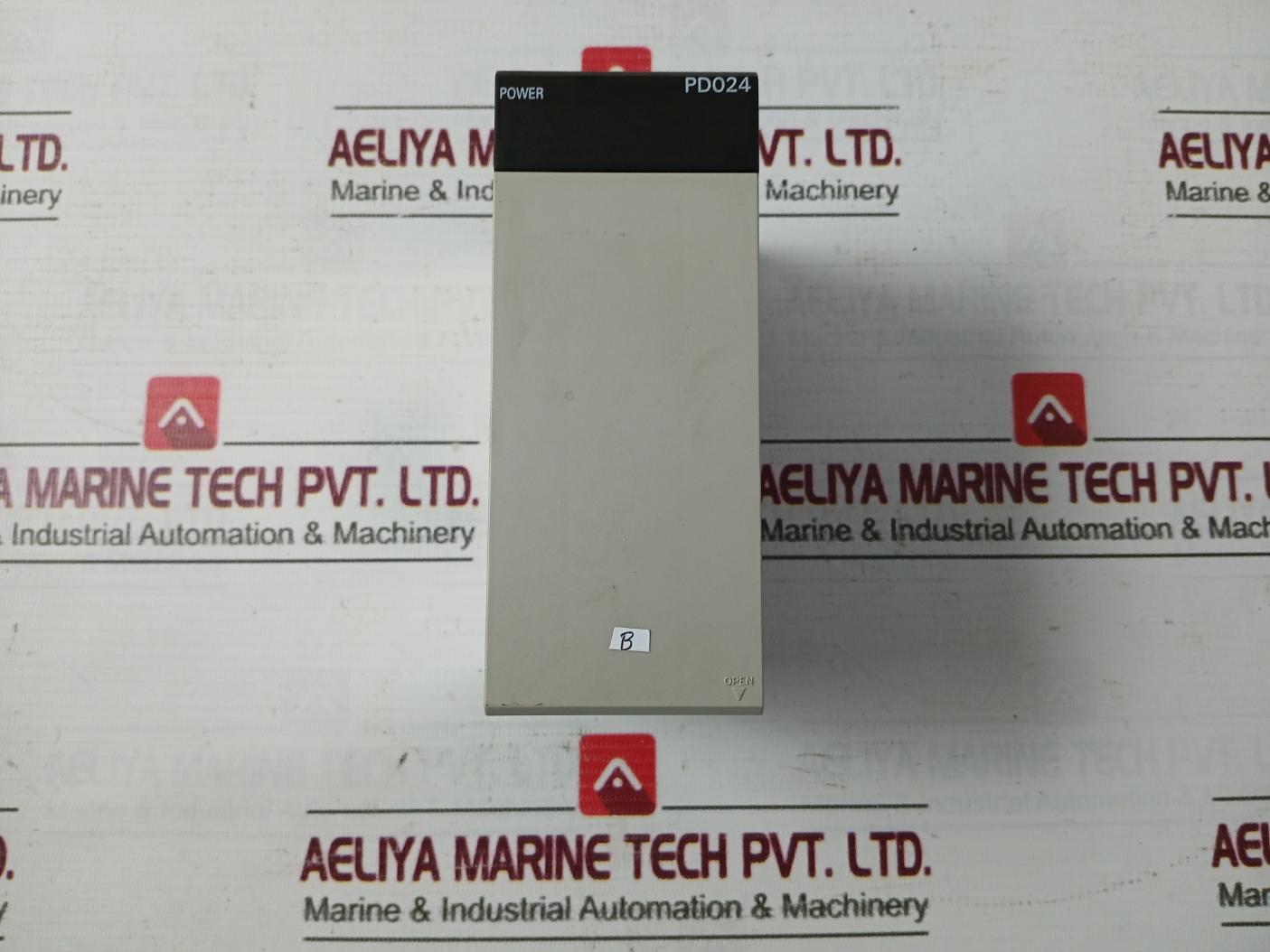 Omron Cs1W-at211 Terminal Adapter Plc Unit C200H-bc-v C200Hw-pd024 24Vdc 50W 7Ma