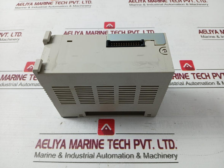 Omron Cs1W-at211 Terminal Adapter Plc Unit C200H-bc-v C200Hw-pd024 24Vdc 50W 7Ma