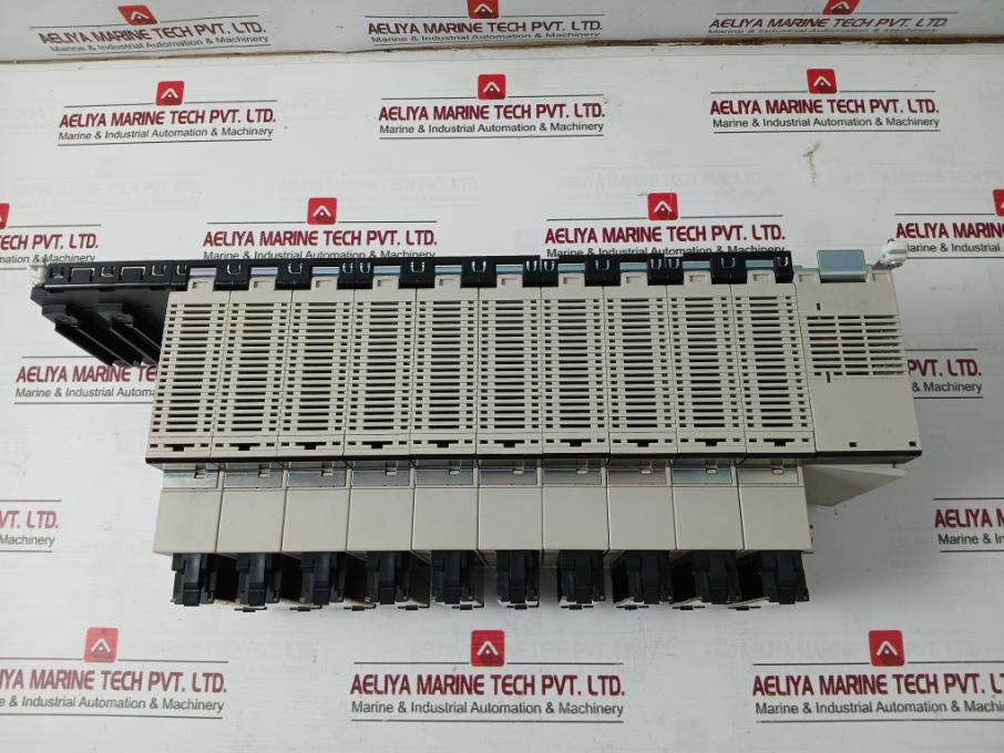 Omron Cs1W-at211 Terminal Adapter Plc Unit C200H-bc-v C200Hw-pd024 24Vdc 50W 7Ma