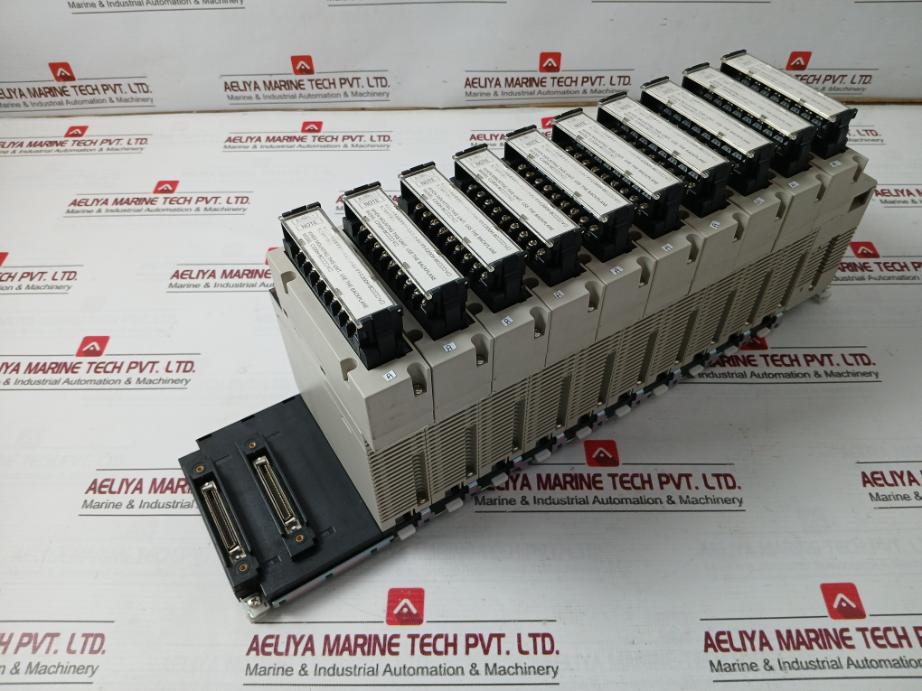 Omron Cs1W-at211 Terminal Adapter Plc Unit C200H-bc-v C200Hw-pd024 24Vdc 50W 7Ma