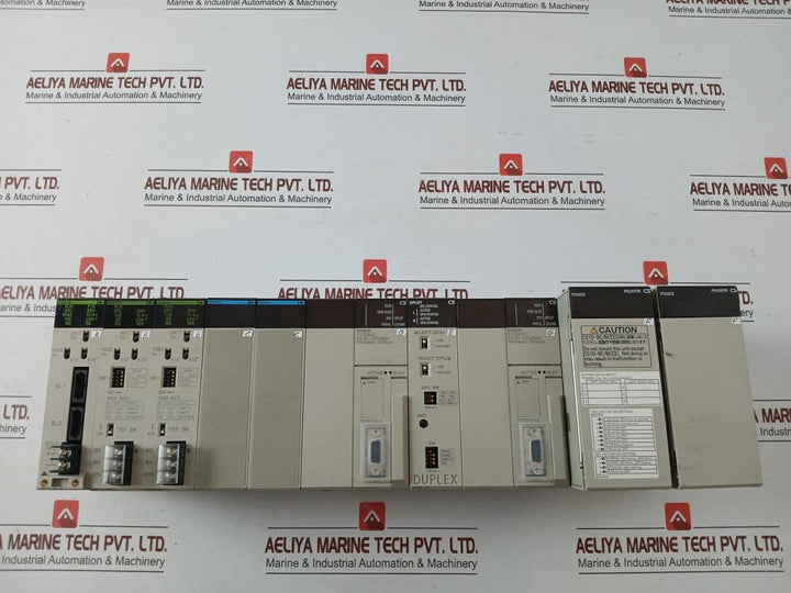 Omron Cs1W-clk23, Cs1D-cpu65H, Cs1D-dpl01, Cs1W-sp001 Plc Rack Module Cs1W-clk13