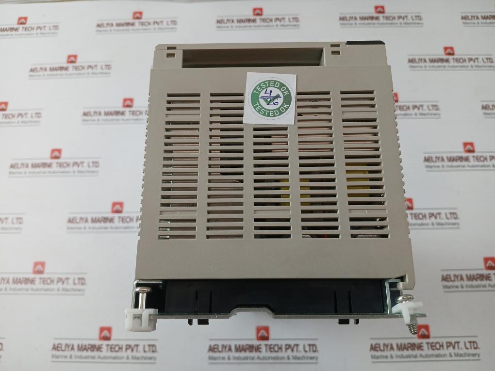 Omron Cs1W-clk23, Cs1D-cpu65H, Cs1D-dpl01, Cs1W-sp001 Plc Rack Module Cs1W-clk13