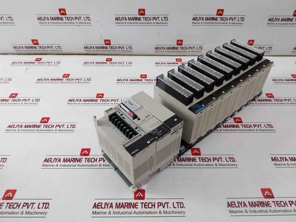 Omron Cs1W-ia211 Plc Programmable Controller I/O Unit Ac100-240V 50/60Hz 120Va