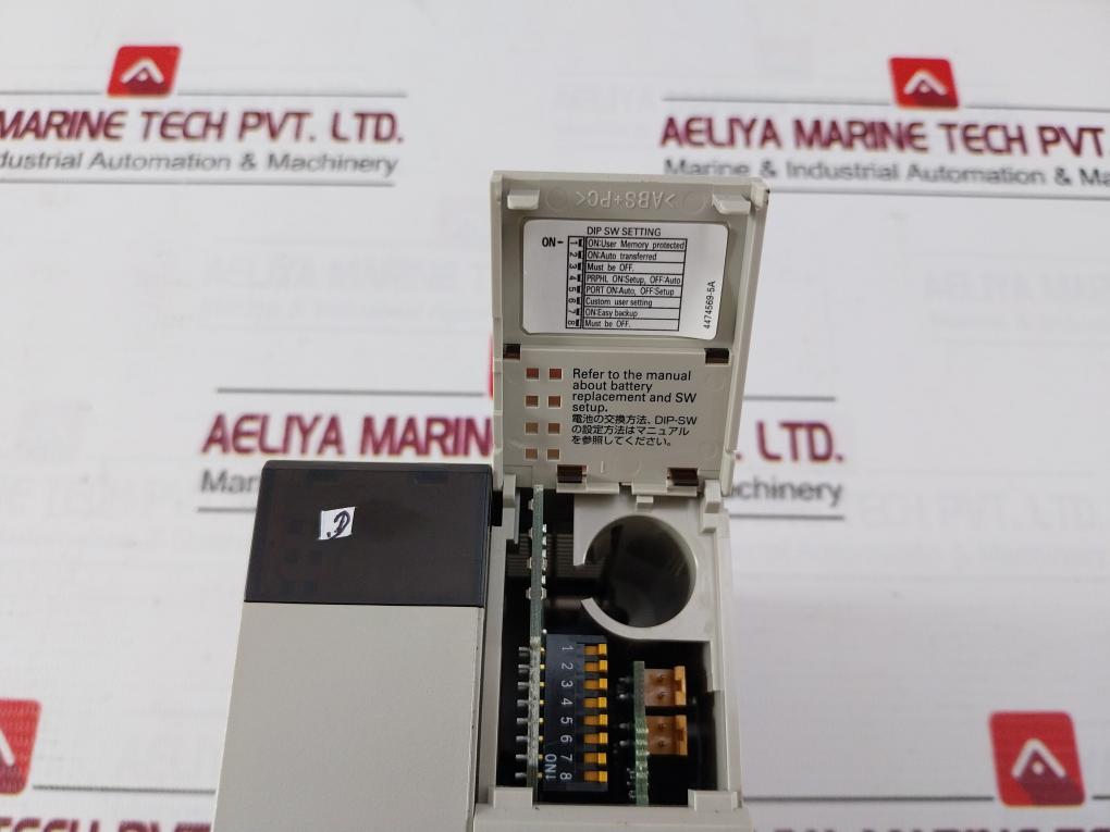 Omron Cs1W-ia211 Plc Programmable Controller I/O Unit Ac100-240V 50/60Hz 120Va