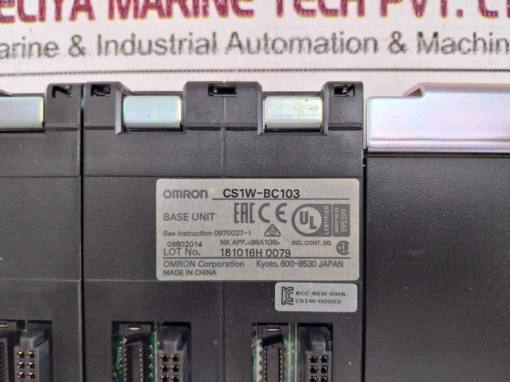 Omron Cs1W-ia211 Plc Programmable Controller I/O Unit Ac100-240V 50/60Hz 120Va