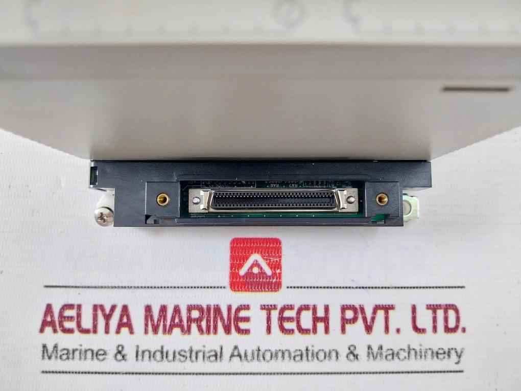 Omron Cs1W-ia211 Plc Programmable Controller I/O Unit Ac100-240V 50/60Hz 120Va