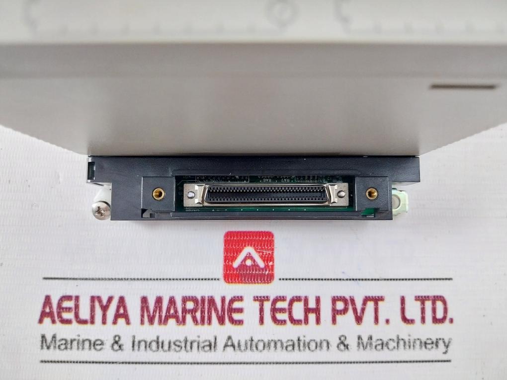 Omron Cs1W-ia211 Plc Programmable Controller I/O Unit Ac100-240V 50/60Hz 120Va