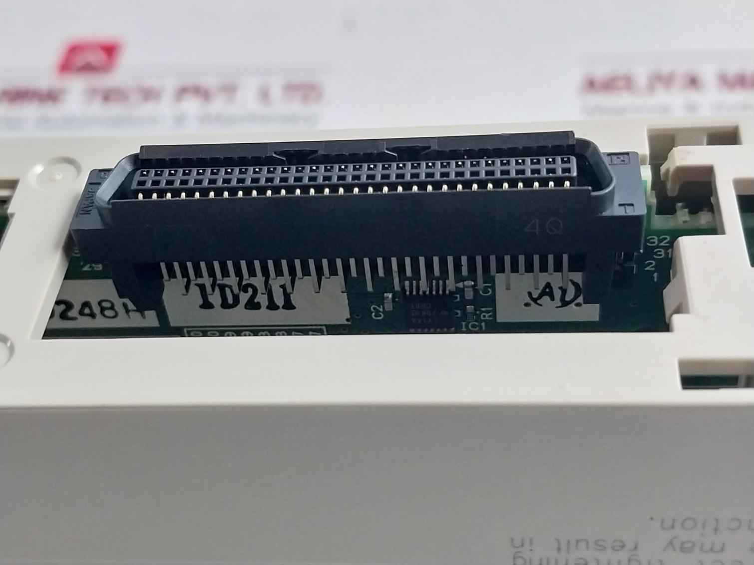Omron Cs1W-id211 Plc I/O Module C200H-bc -v 24V Dc 7Ma 50W C200Hw-pd024