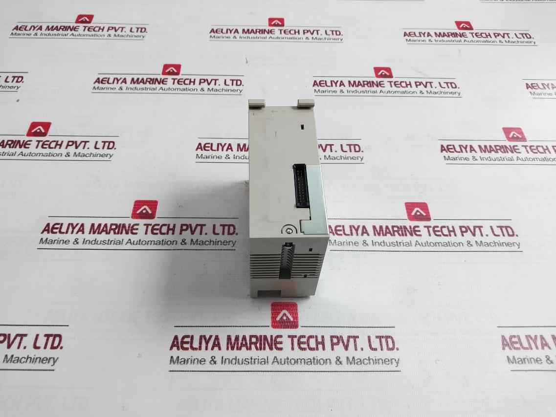 Omron Cs1W-id211 Plc I/O Module C200H-bc -v 24V Dc 7Ma 50W C200Hw-pd024