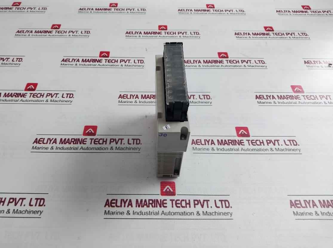 Omron Cs1W-id211 Plc I/O Module C200H-bc –V 250Vac 24Vdc 7Ma 50W 2A/P 8A/C 16A/U