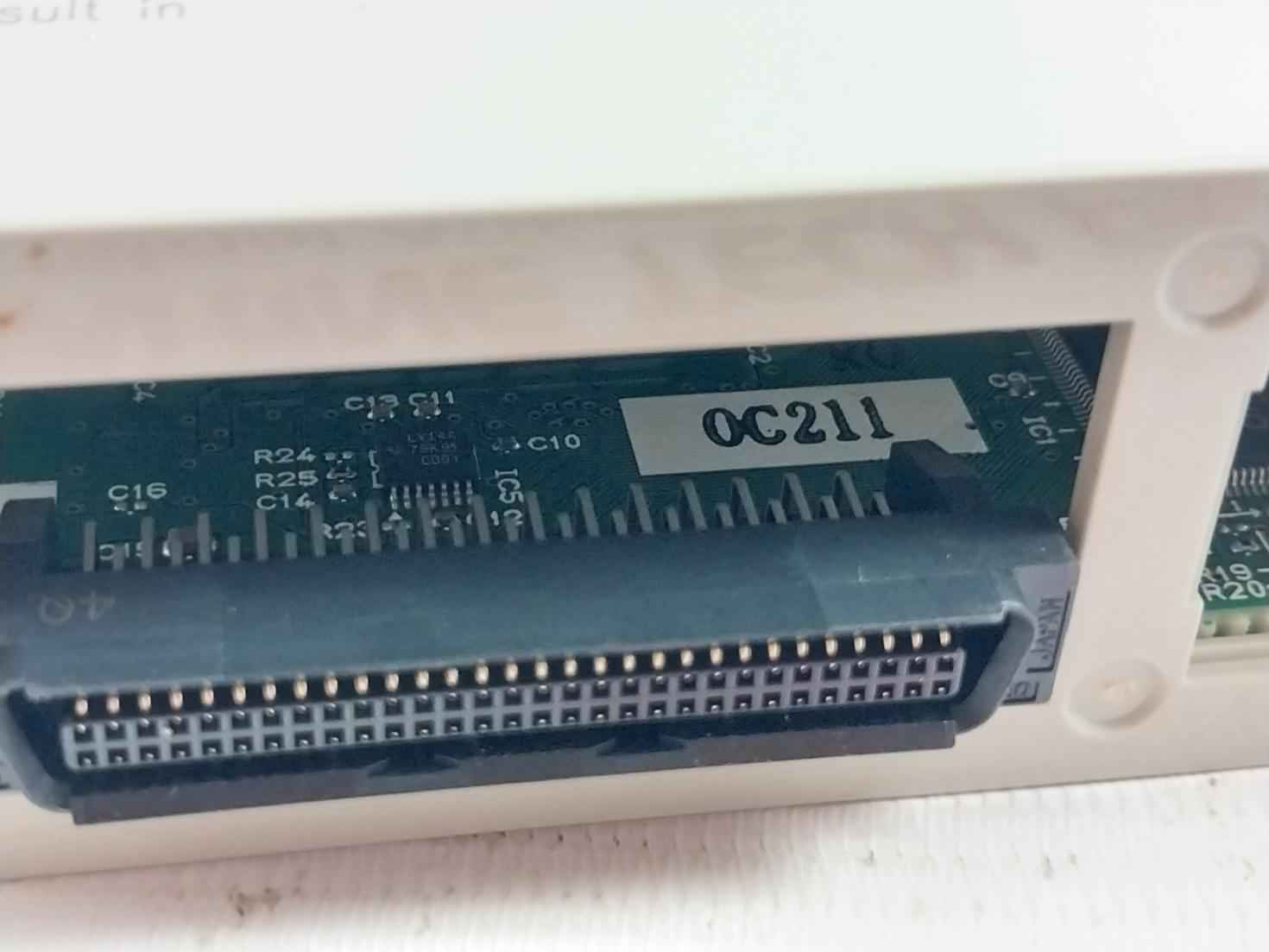 Omron Cs1W-id211 Plc I/O Module C200H-bc –V 250Vac 24Vdc 7Ma 50W 2A/P 8A/C 16A/U