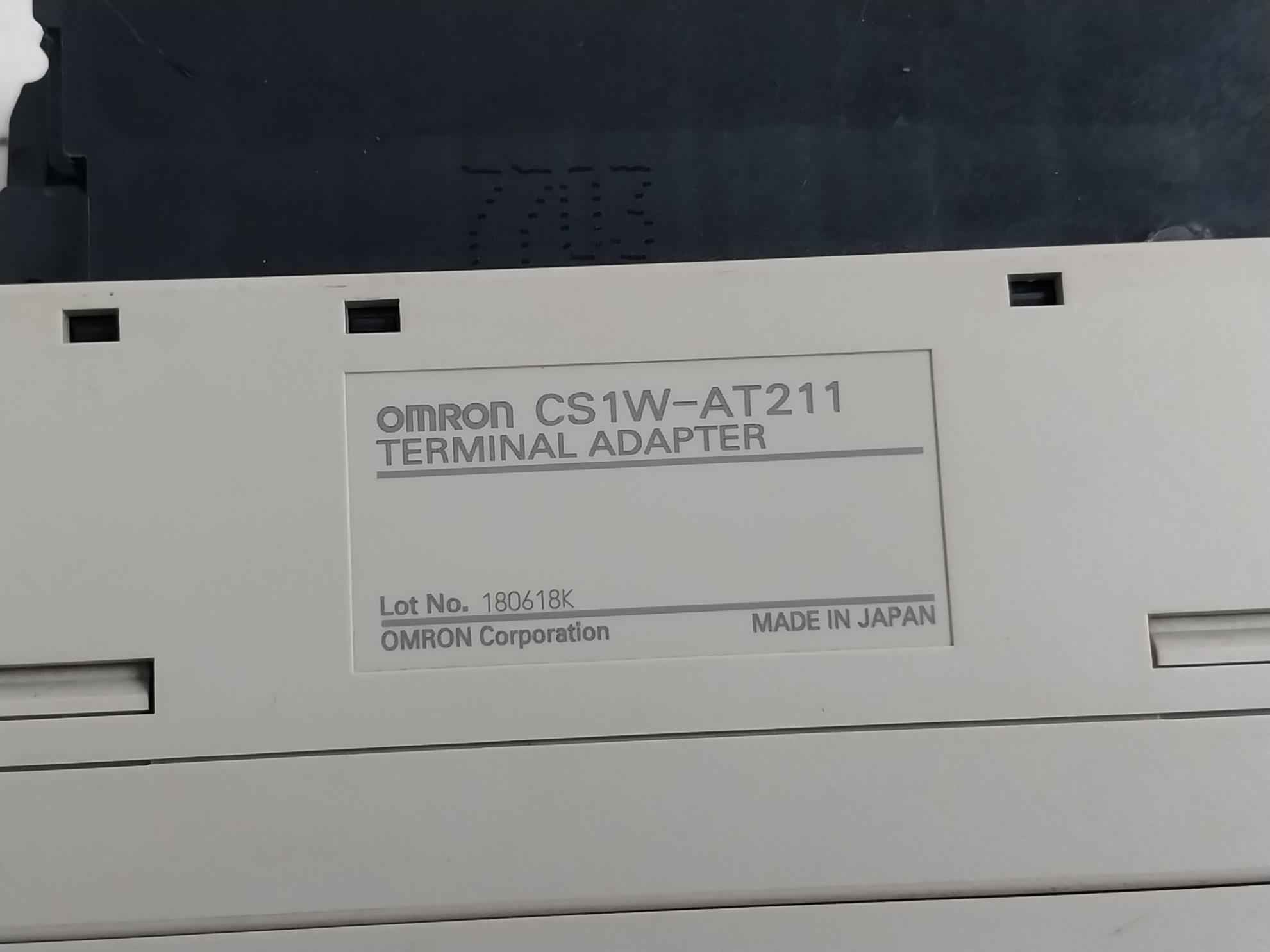 Omron Cs1W-id211 Plc I/O Module C200H-bc –V 250Vac 24Vdc 7Ma 50W 2A/P 8A/C 16A/U