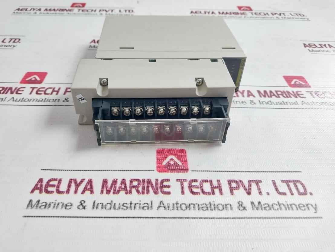 Omron Cs1W-id211 Plc I/O Module C200H-bc –V 250Vac 24Vdc 7Ma 50W 2A/P 8A/C 16A/U