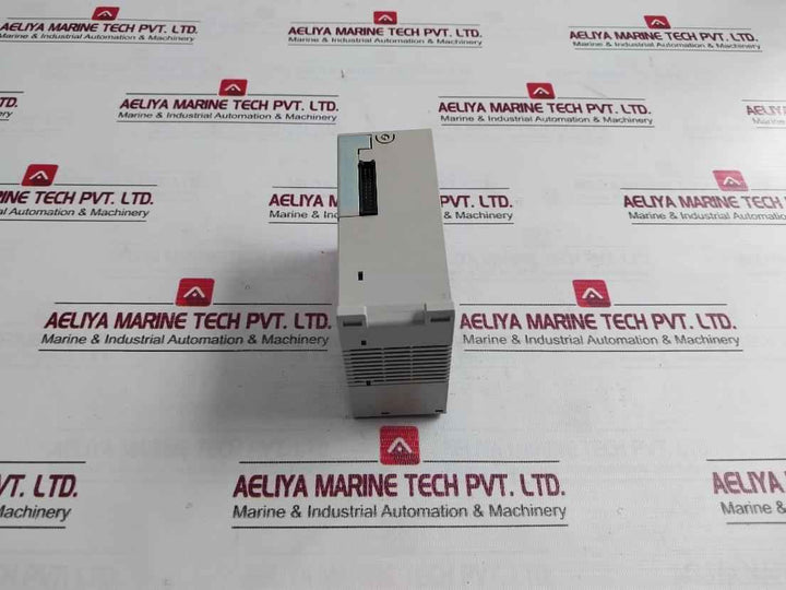 Omron Cs1W-id211 Plc I/O Module C200H-bc –V 250Vac 24Vdc 7Ma 50W 2A/P 8A/C 16A/U