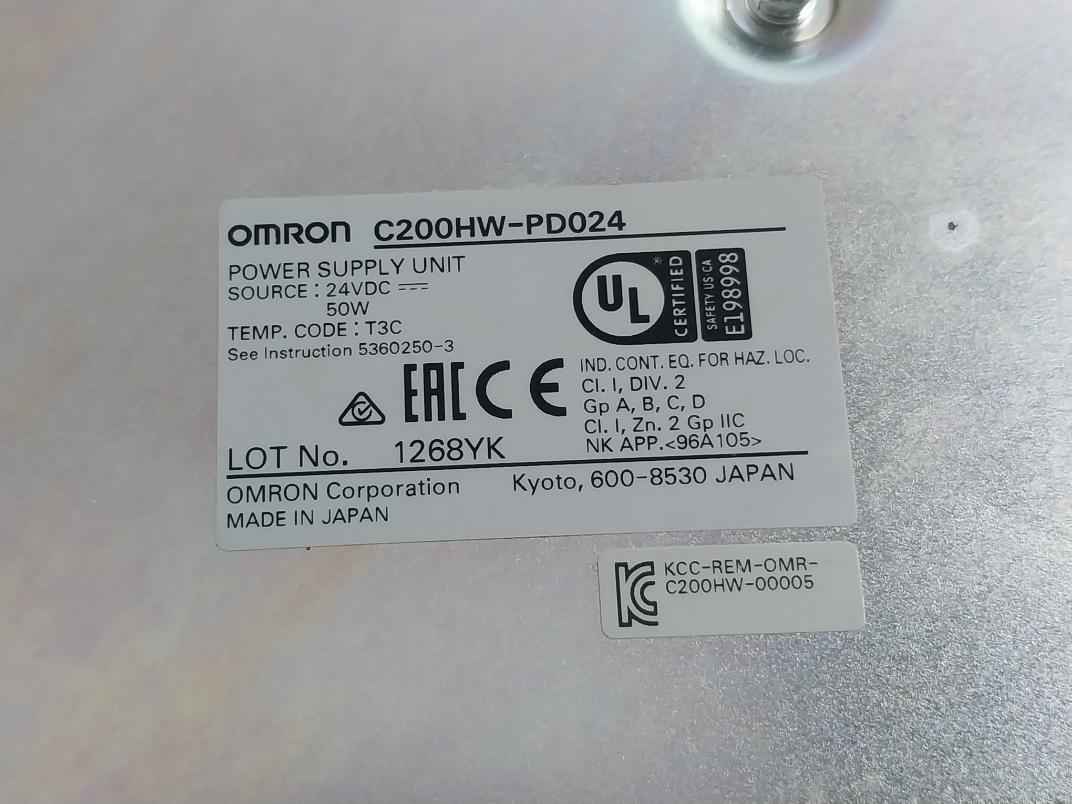Omron Cs1W-id211 Plc I/O Module C200H-bc –V 250Vac 24Vdc 7Ma 50W 2A/P 8A/C 16A/U