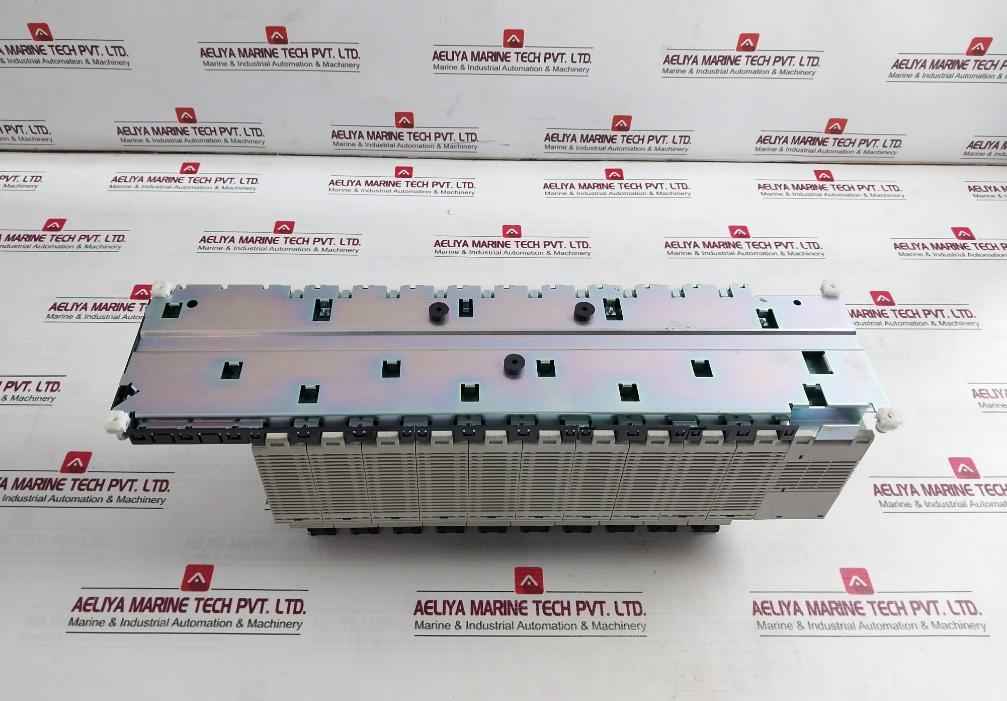 Omron Cs1W-id211 Plc I/O Module C200H-bc –V 250Vac 24Vdc 7Ma 50W 2A/P 8A/C 16A/U