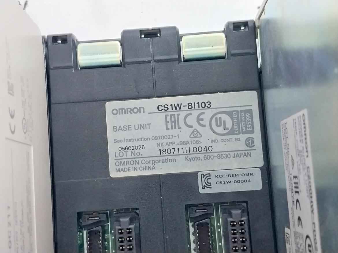 Omron Cs1W-id211 Plc I/O Module C200H-bc –V 250Vac 24Vdc 7Ma 50W 2A/P 8A/C 16A/U