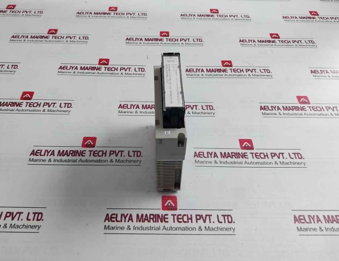 Omron Cs1W-id211 Plc I/O Module C200H-bc –V 250Vac 24Vdc 7Ma 50W 2A/P 8A/C 16A/U