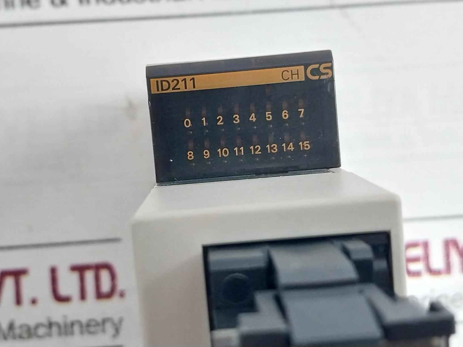 Omron Cs1W-id211 Plc I/O Module C200H-bc –V 250Vac 24Vdc 7Ma 50W 2A/P 8A/C 16A/U