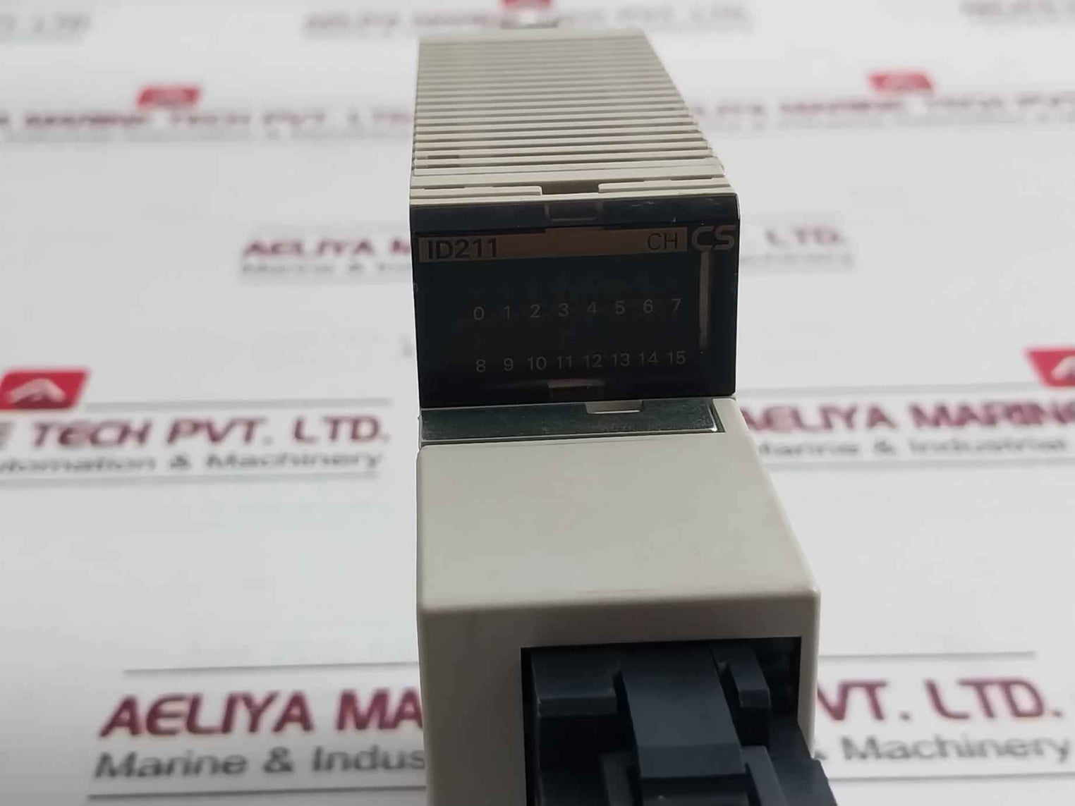 Omron Cs1W-oc211 Plc I/O Module C200H-bc -v 24Vdc 50W 250V Ac Id211 C200Hw-pd024