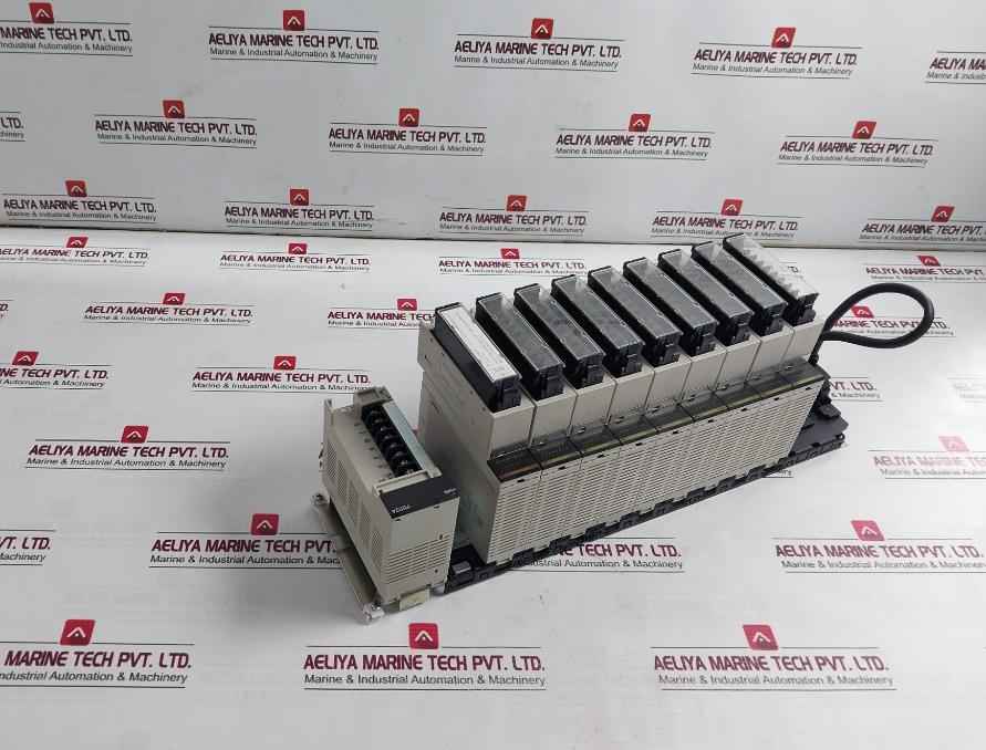 Omron Cs1W-oc211 Plc I/O Module C200H-bc -v 24Vdc 50W 250V Ac Id211 C200Hw-pd024
