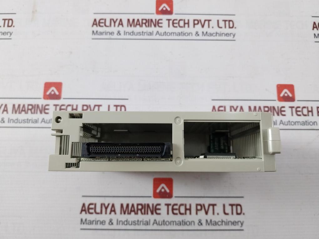 Omron Cs1W-od231 Plc Output Unit Dc24V 0.5A 0950395-6 B