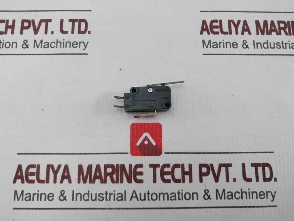 Omron D2Mv-5L-1C2 Miniature Basic Switch 3A 250V
