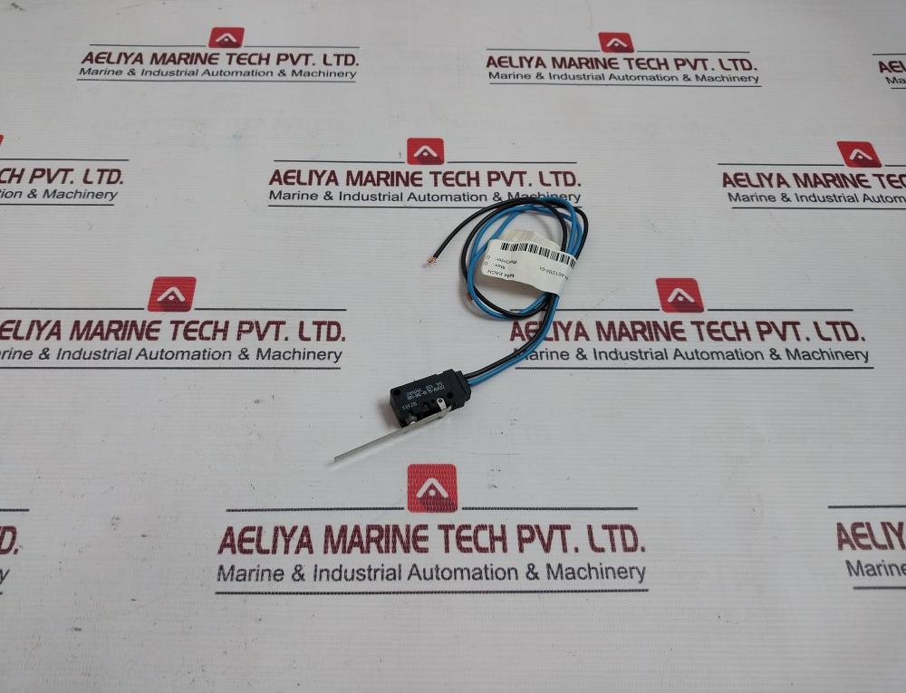 Omron D2Vw-5L1B-3M-138 Microswitch With Lever And Wire Leads