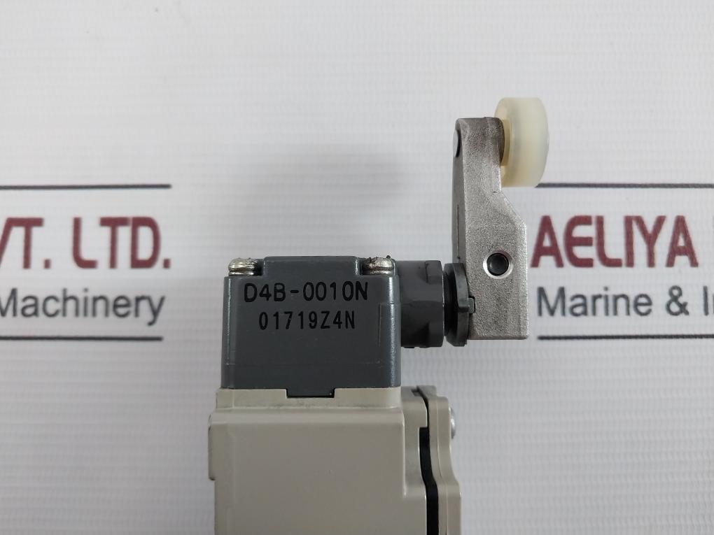 Omron D4B-4111N Safety Limit Switch D4B-4100N, D4B-0010N Ip67 2A/400V