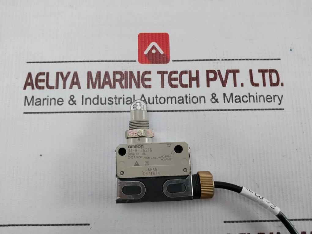 Omron D4er-2a21n Limit Switch With 2m Cable Ip67 30v Dc 0.1a