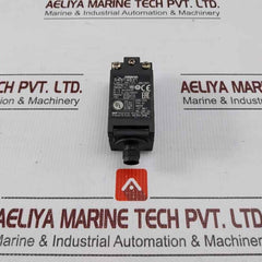 Omron D4N-9B31 Limit Switch Ip67 240Vac 3A 26618Za